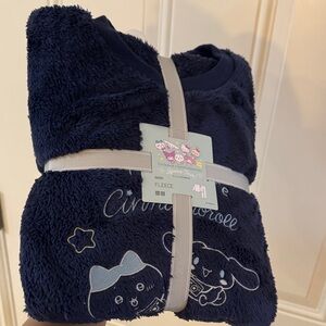 Chiikawa Cinnamon Roll fleece pajamas set